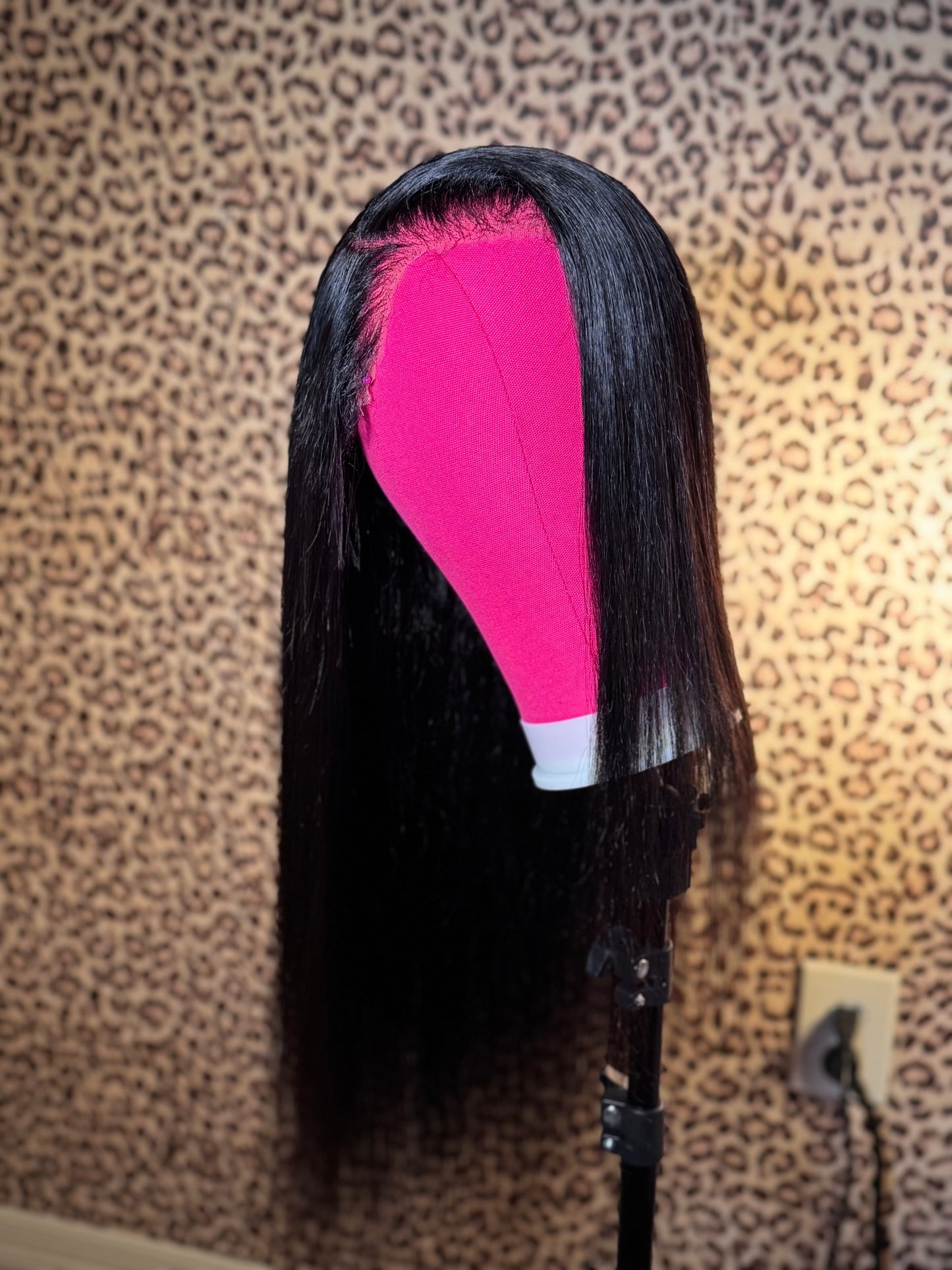REFURBUSHED yaki straight wig