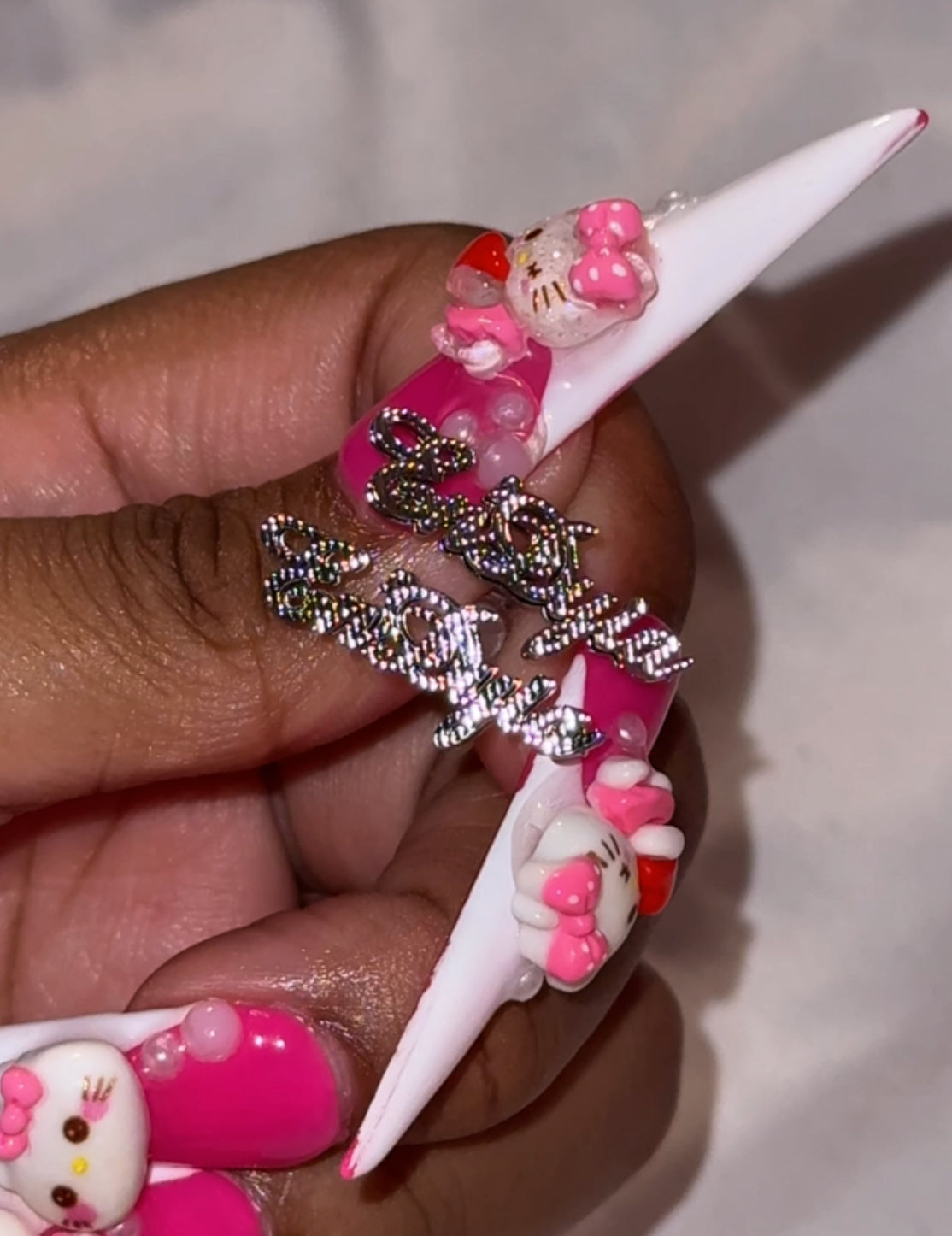 Name plate stud earrings